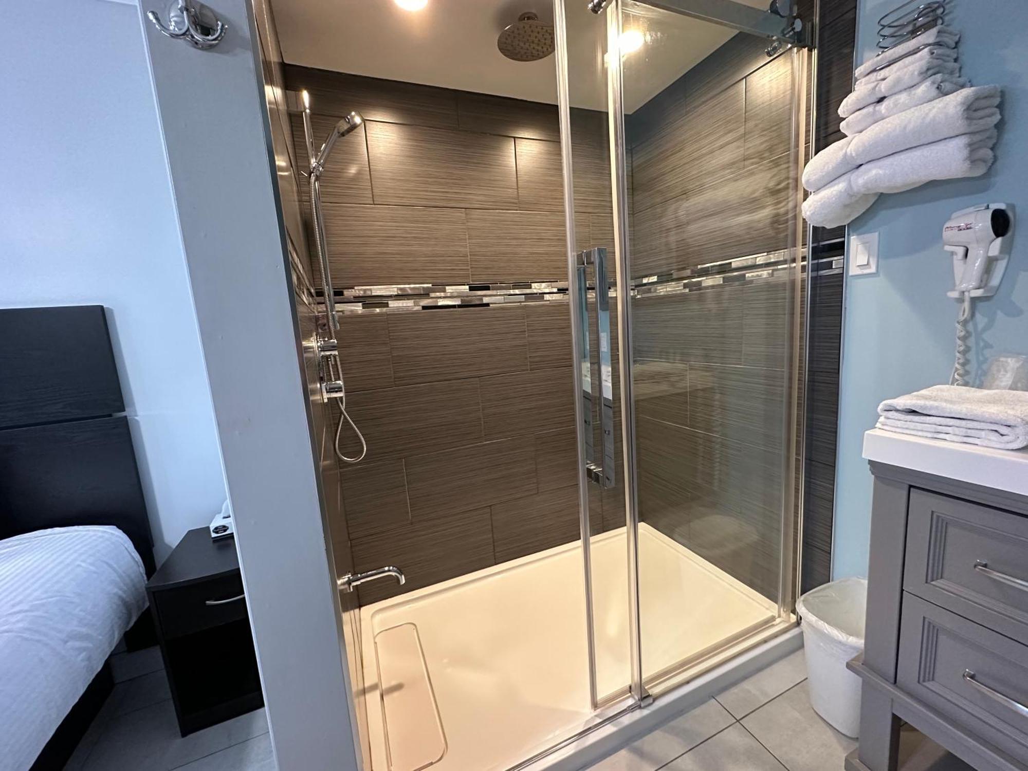 Motel Le Refuge Sherbrooke Dış mekan fotoğraf