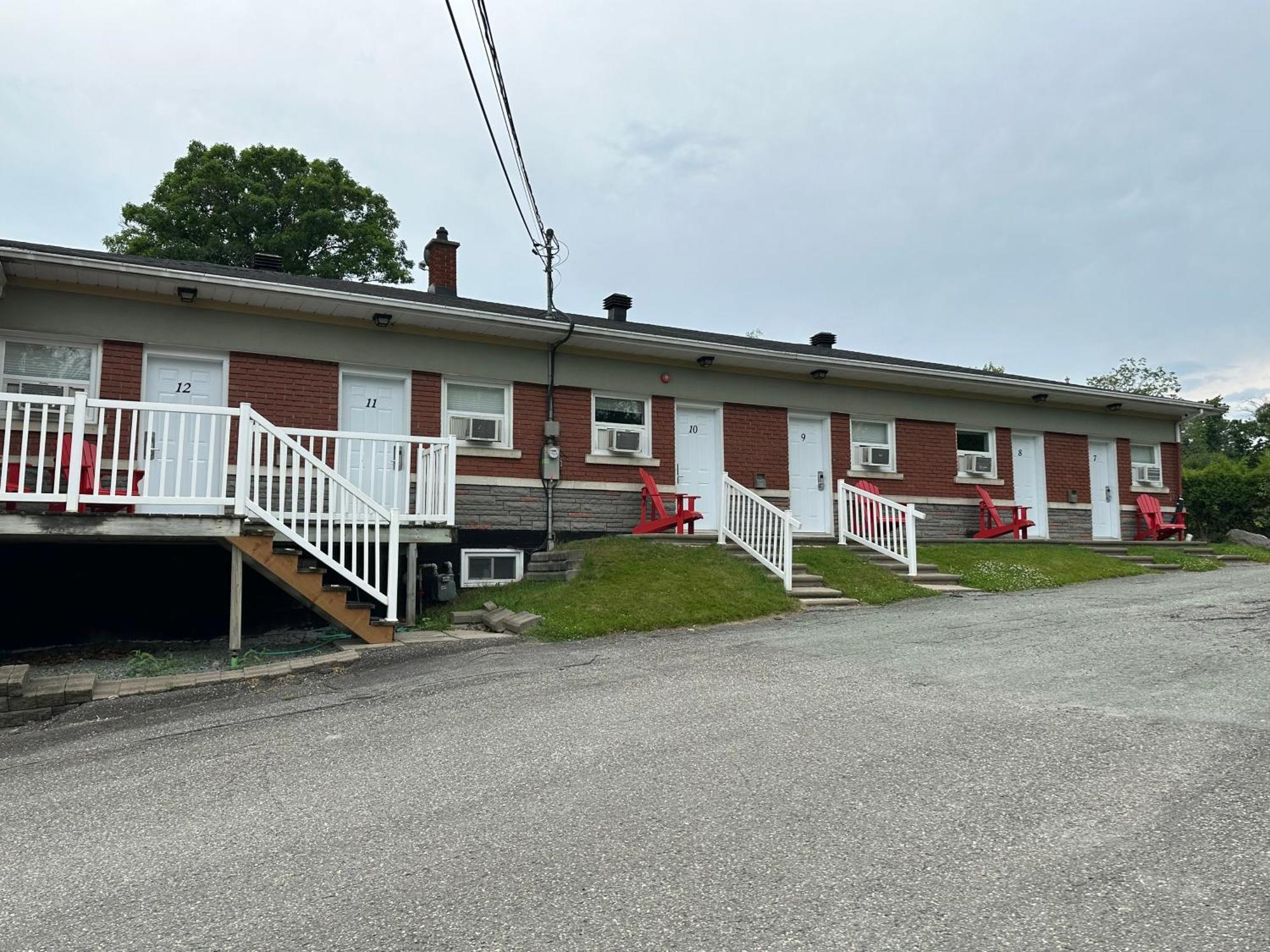 Motel Le Refuge Sherbrooke Dış mekan fotoğraf